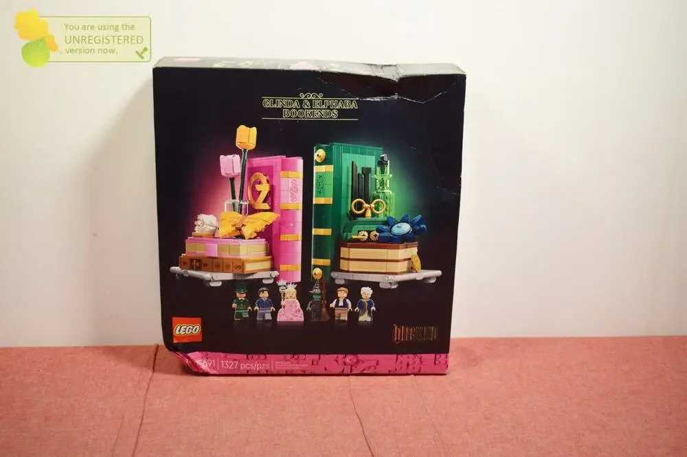 LEGO Wicked Glinda & Elphaba Bookends 75691 (Pack Wear)